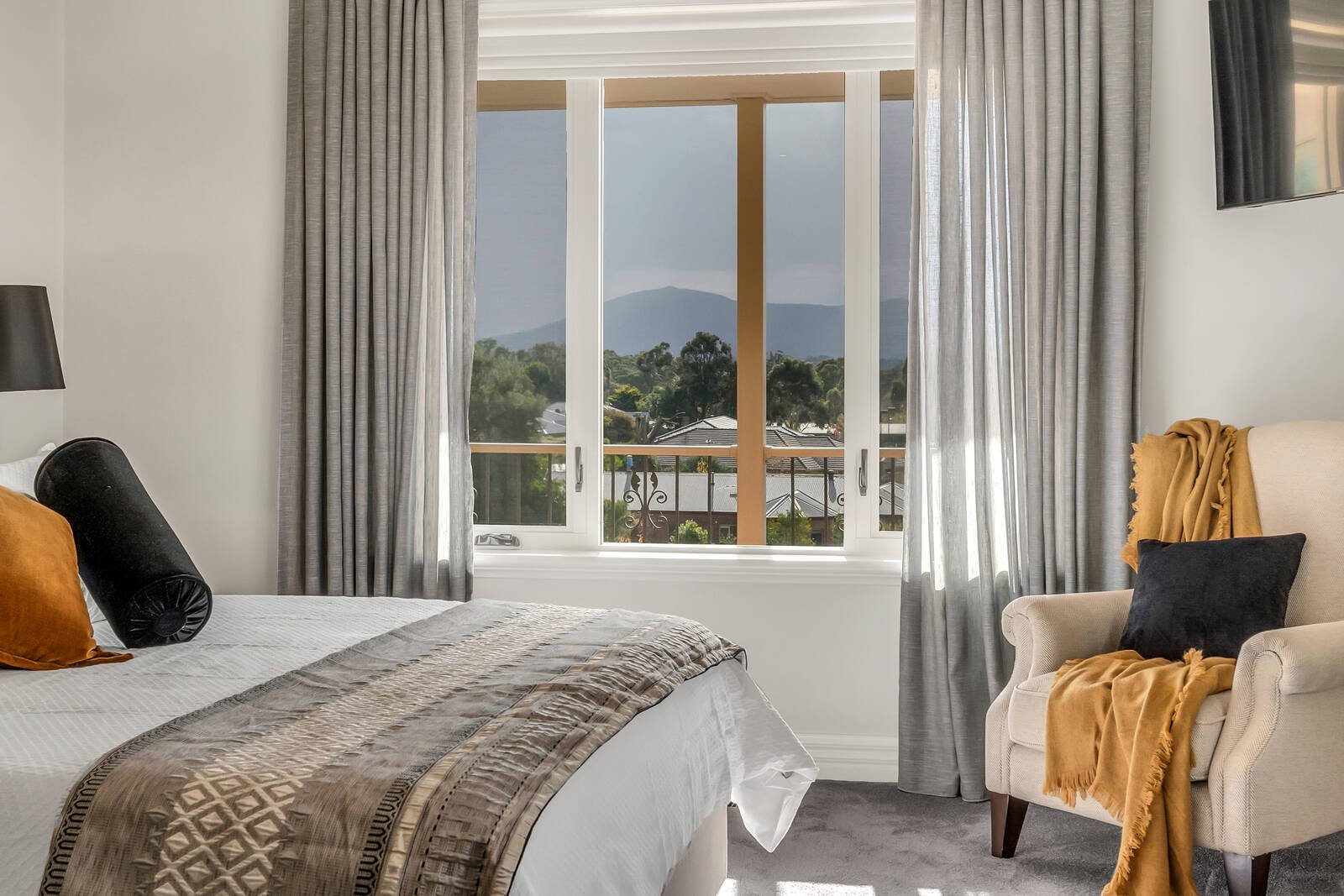 Property Gallery Thumbnail 13