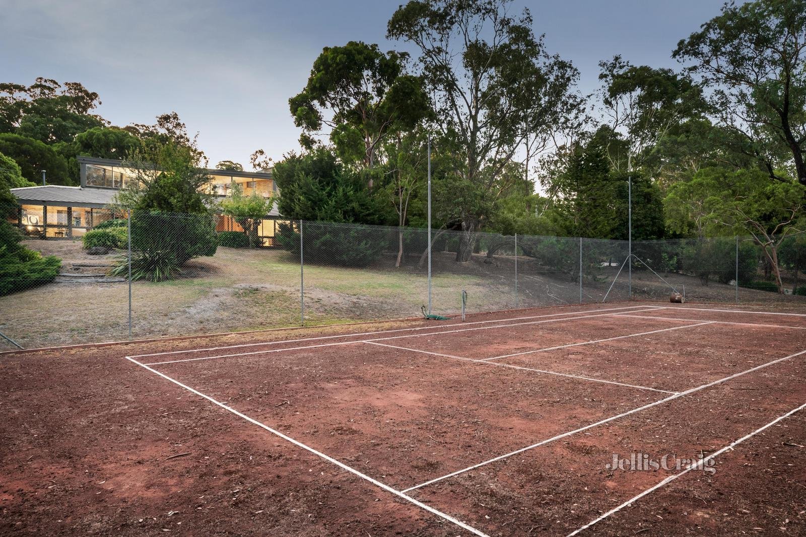 1 Colquhoun Court, Eltham image 4