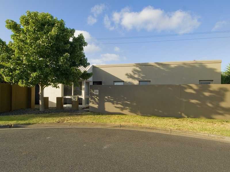 1 Coots Court, Rippleside image 8