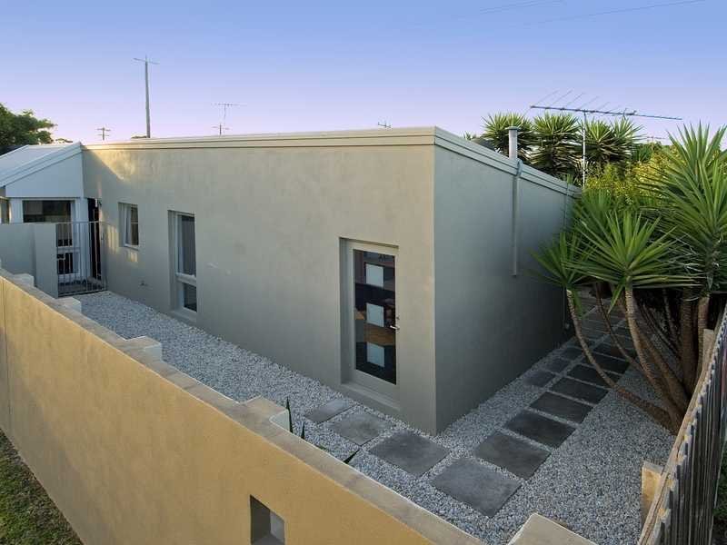 1 Coots Court, Rippleside image 9