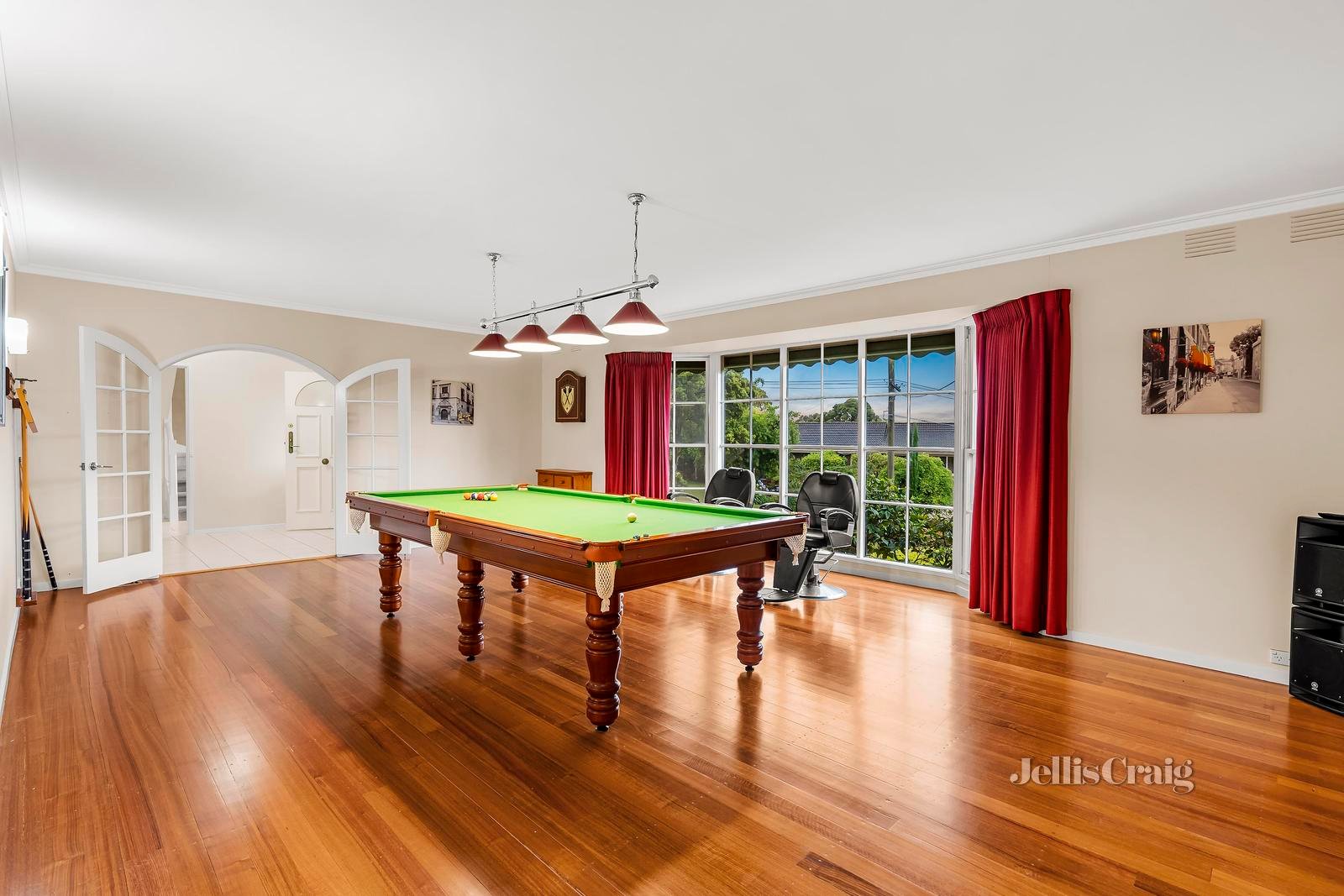 1 Cotswold Court, Chirnside Park image 4