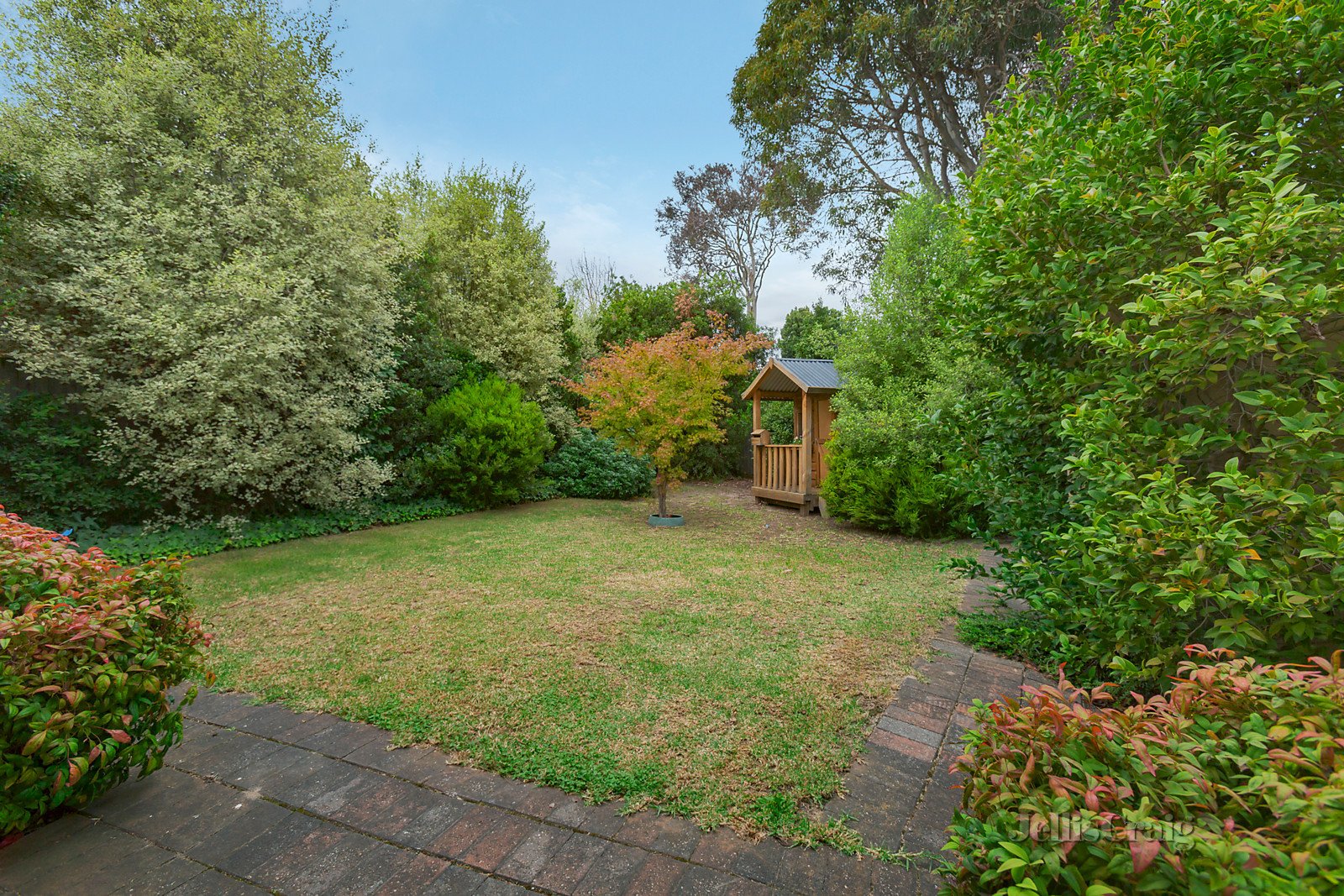 1 Cresswell Crescent, Mitcham image 10