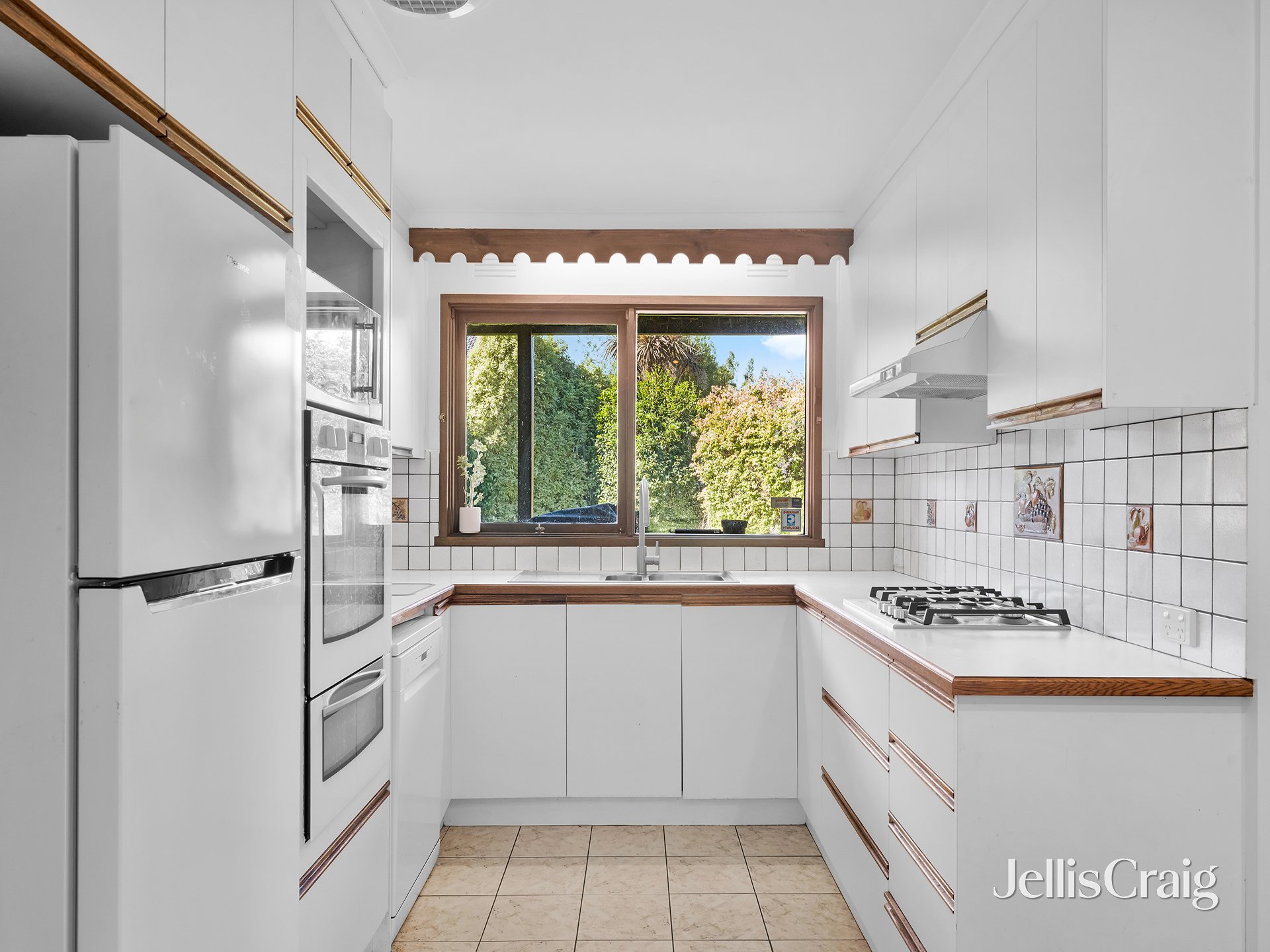 1 Creswick Street, Glen&nbsp;Waverley image 6