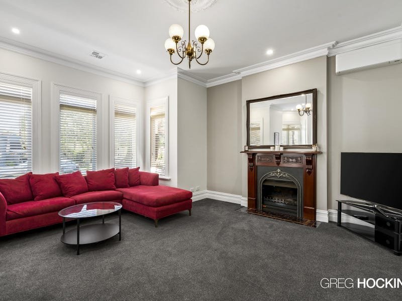 1 Crofton Drive, Williamstown image 3