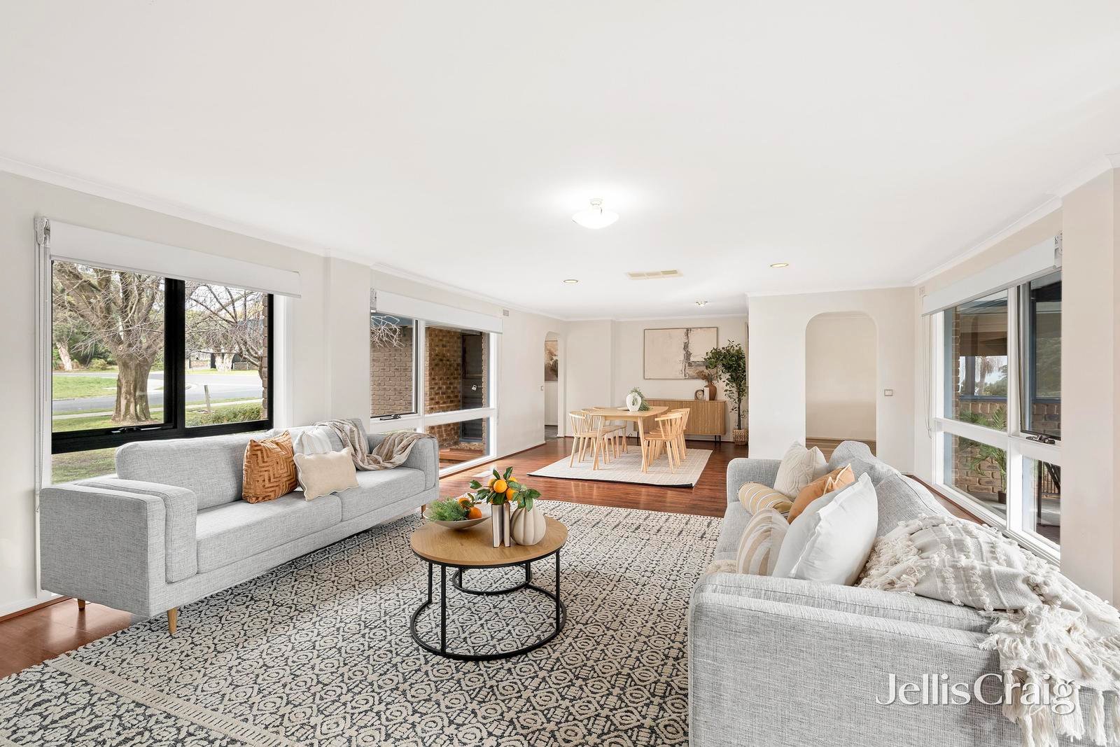 1 Crown Point Ridge, Chirnside Park image 3