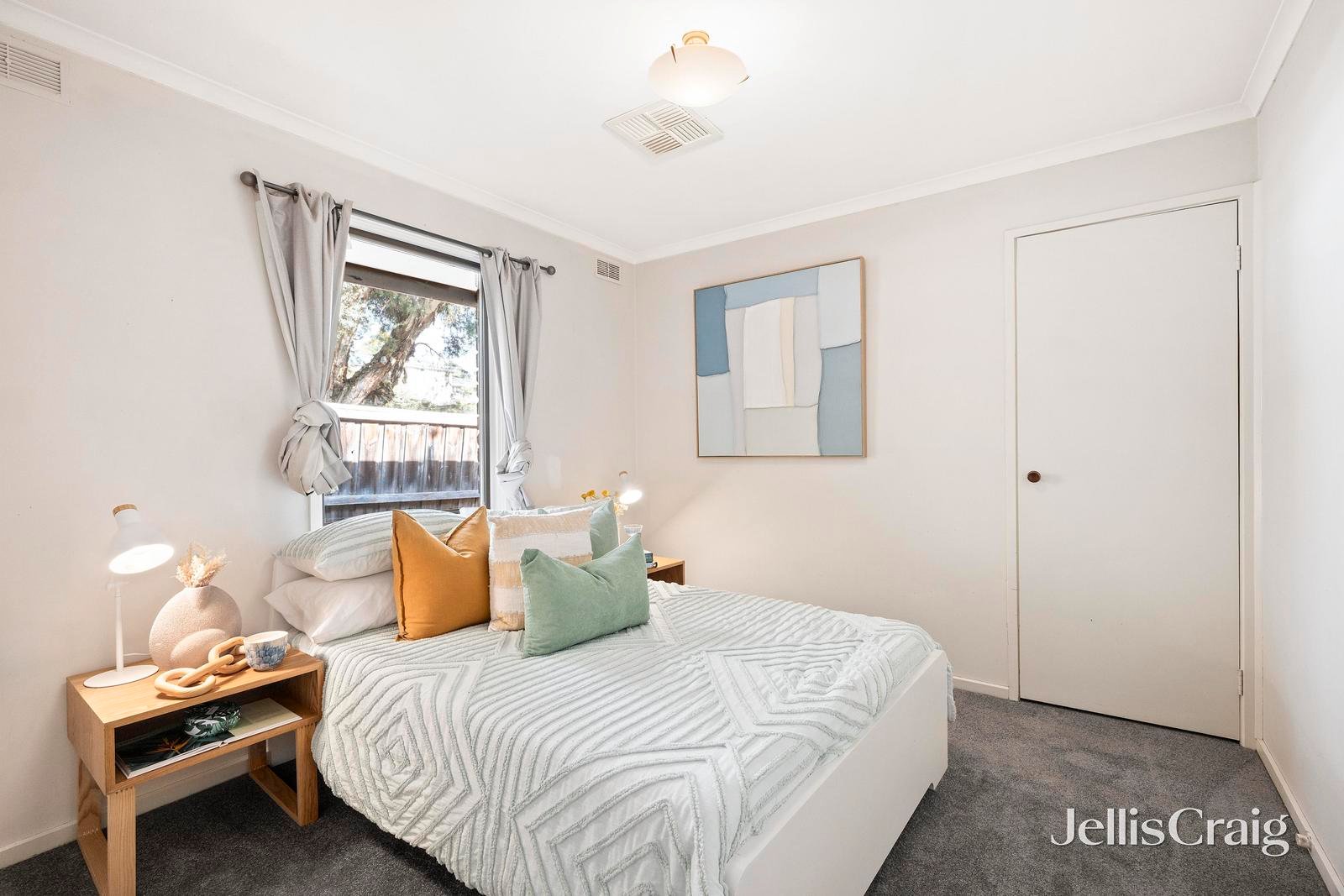 1 Crown Point Ridge, Chirnside Park image 12