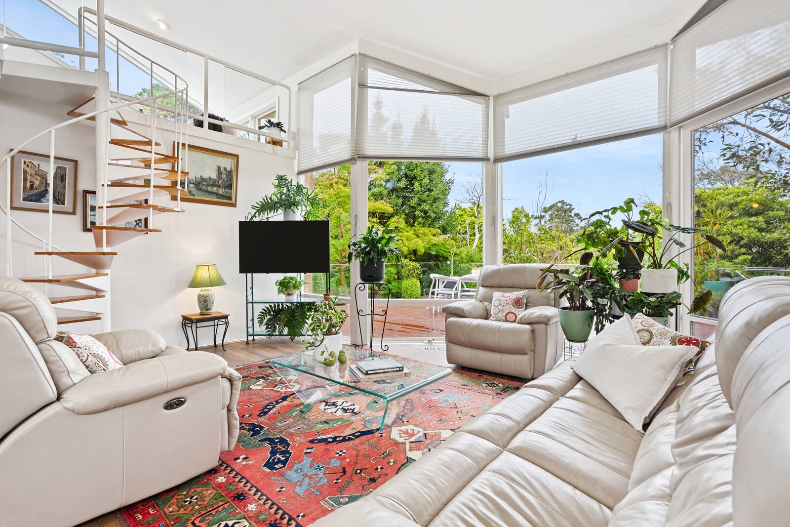 Property Gallery Thumbnail 3