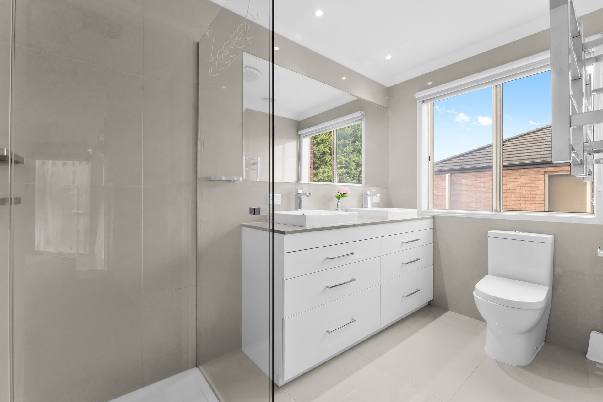1 Currie Terrace, Glen&nbsp;Waverley image 9