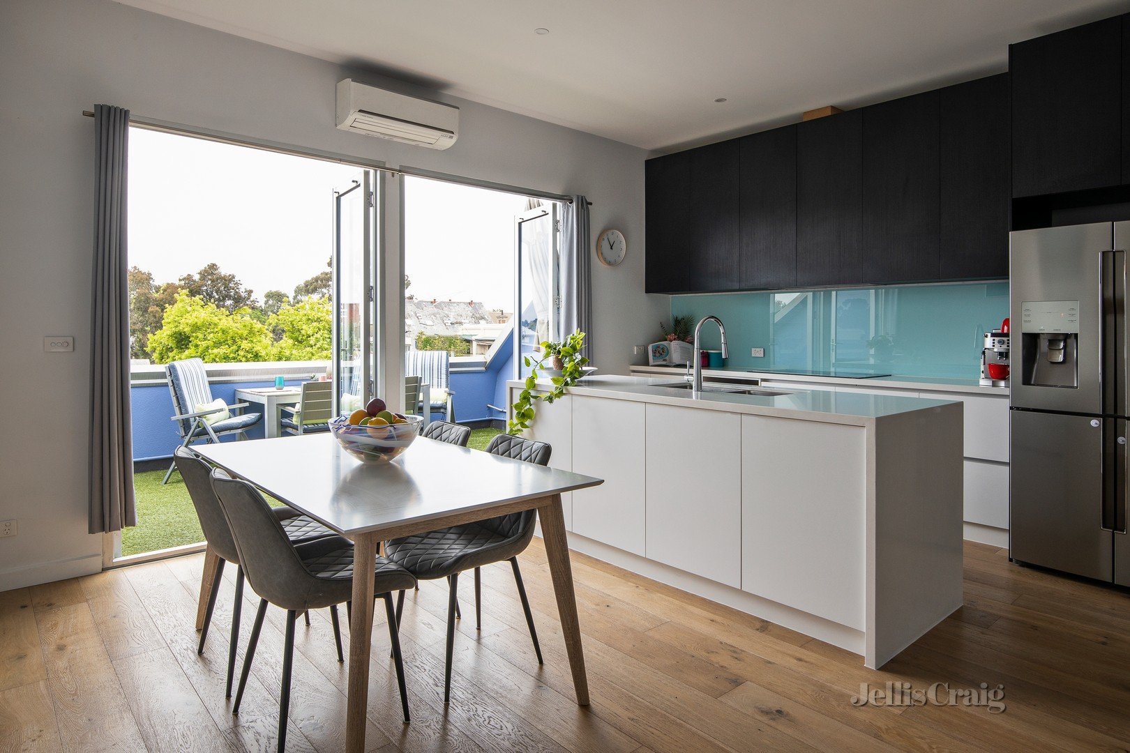 1 Curtain Street, Carlton North image 5