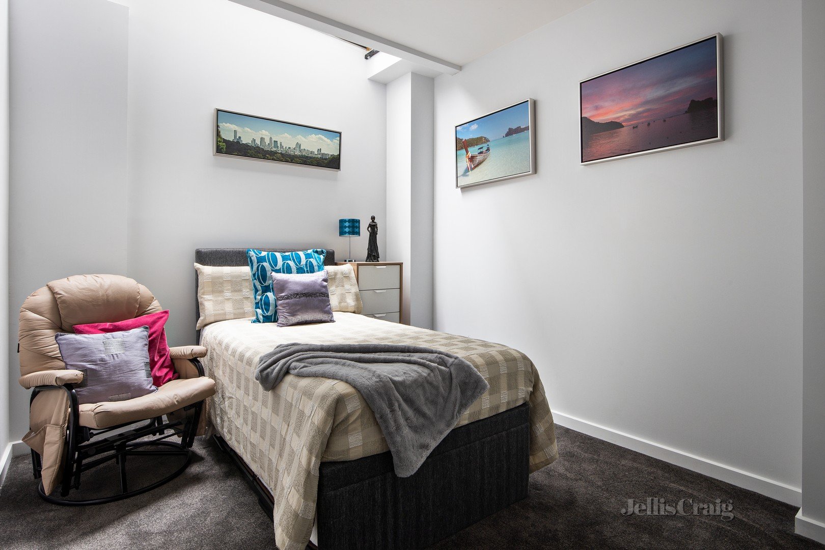 1 Curtain Street, Carlton North image 6