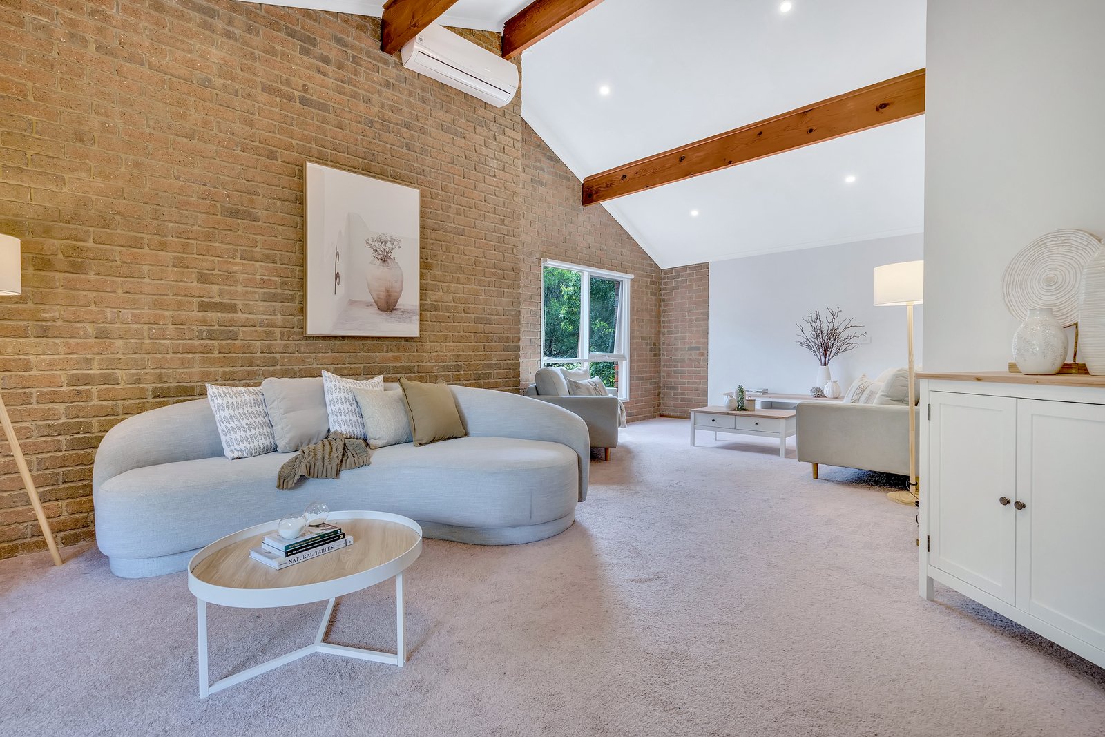 Property Gallery Thumbnail 3