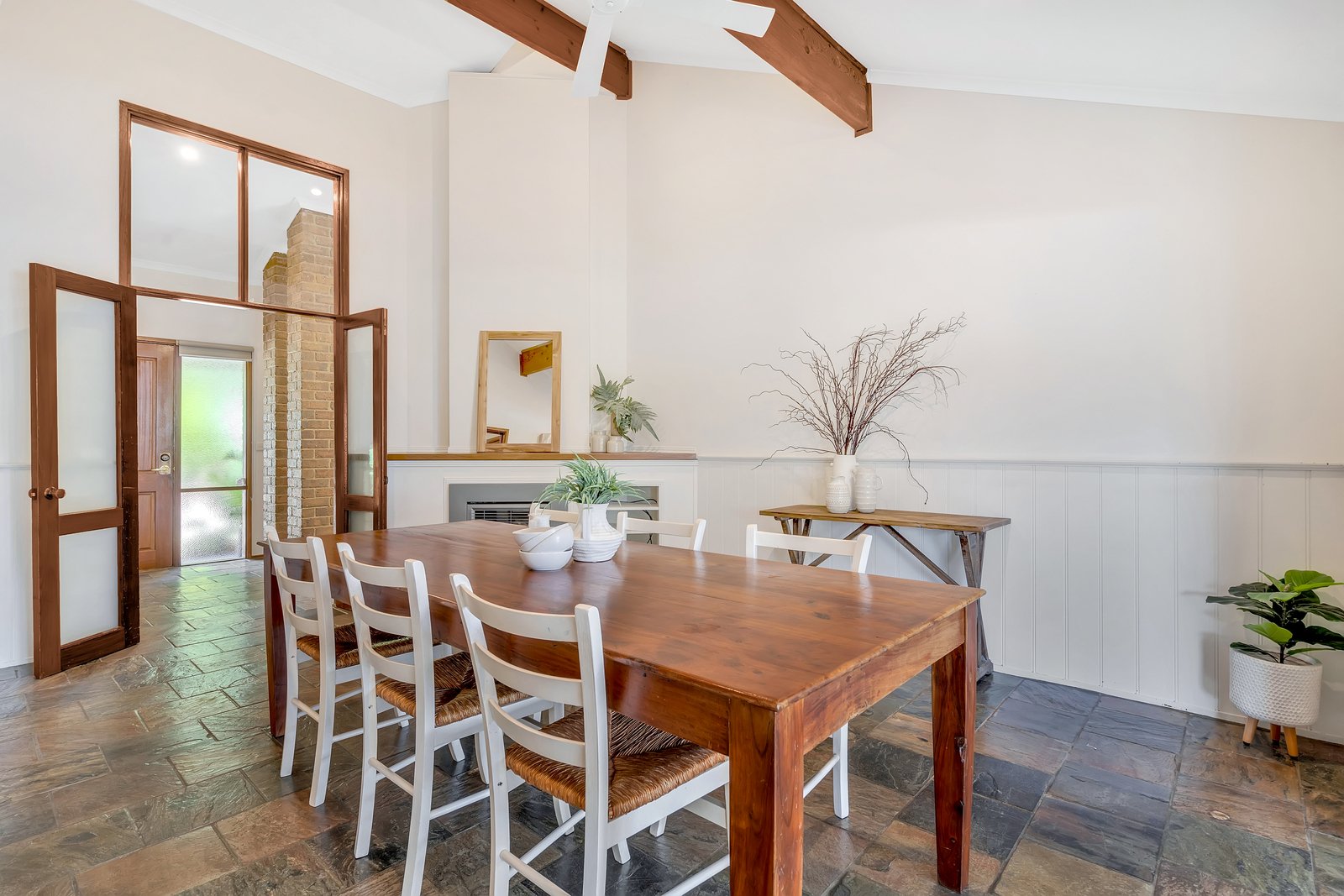 Property Gallery Thumbnail 6