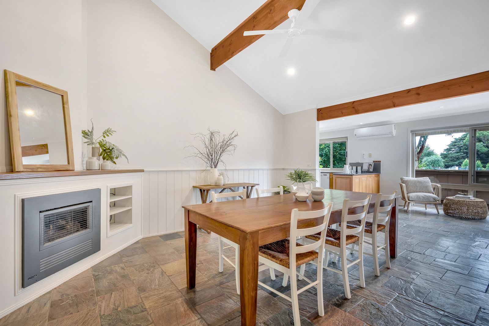 Property Gallery Thumbnail 7