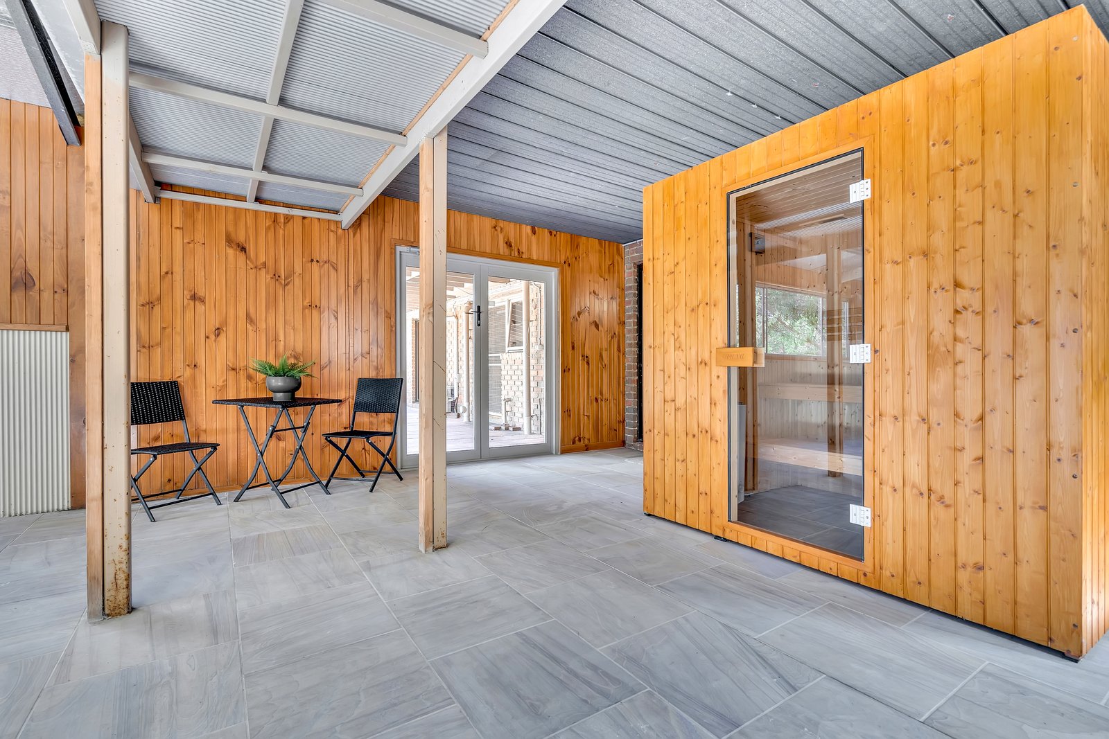 Property Gallery Thumbnail 11