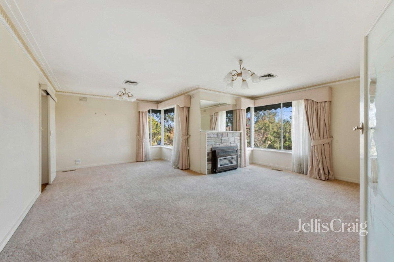 1 Dalvey Street, Heidelberg image 3