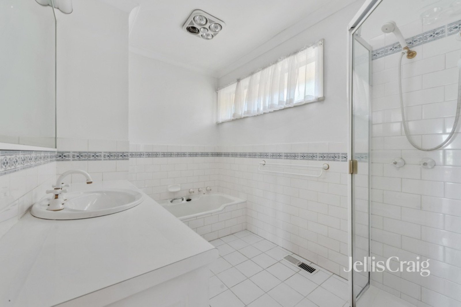 1 Dalvey Street, Heidelberg image 7