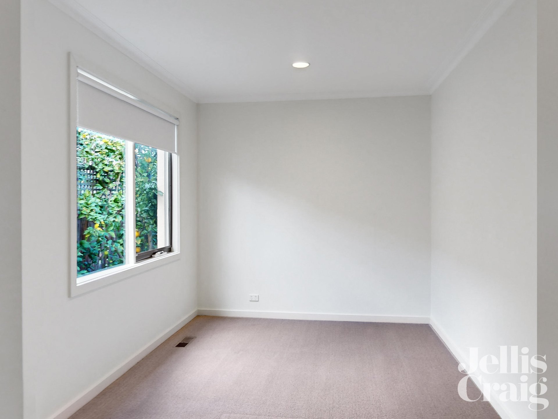1 Daracombe Avenue, Kew image 8