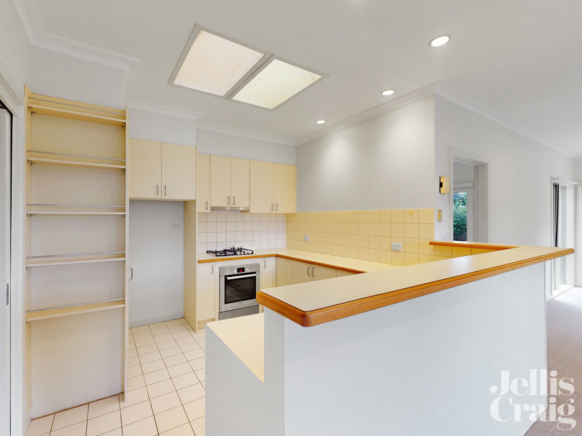 1 Daracombe Avenue, Kew image 4