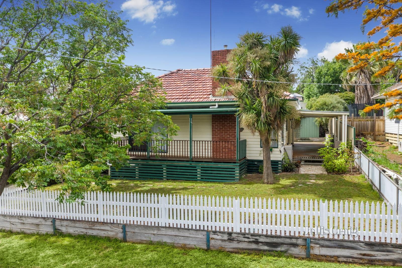 1 Douglas Crescent, Castlemaine image 1