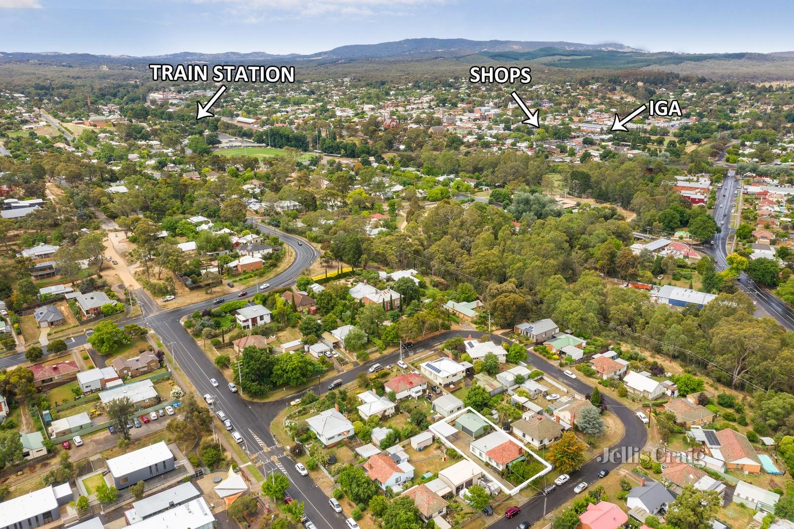 1 Douglas Crescent, Castlemaine image 2