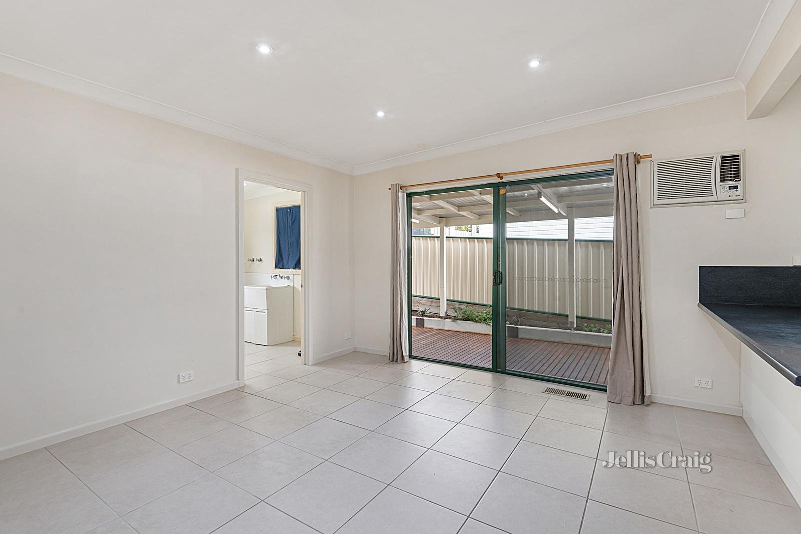 1 Douglas Crescent, Castlemaine image 4