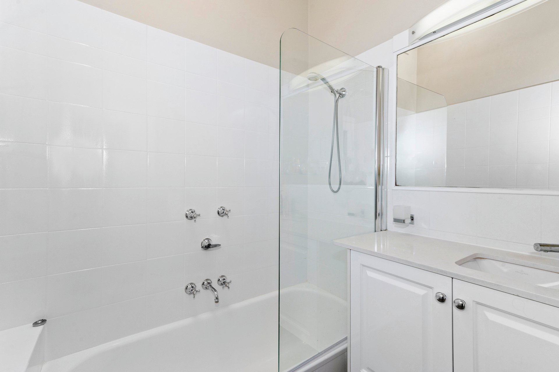 Property Gallery Thumbnail 9