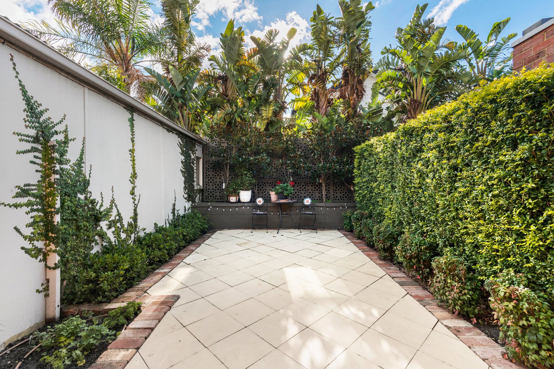 Property Gallery Thumbnail 11