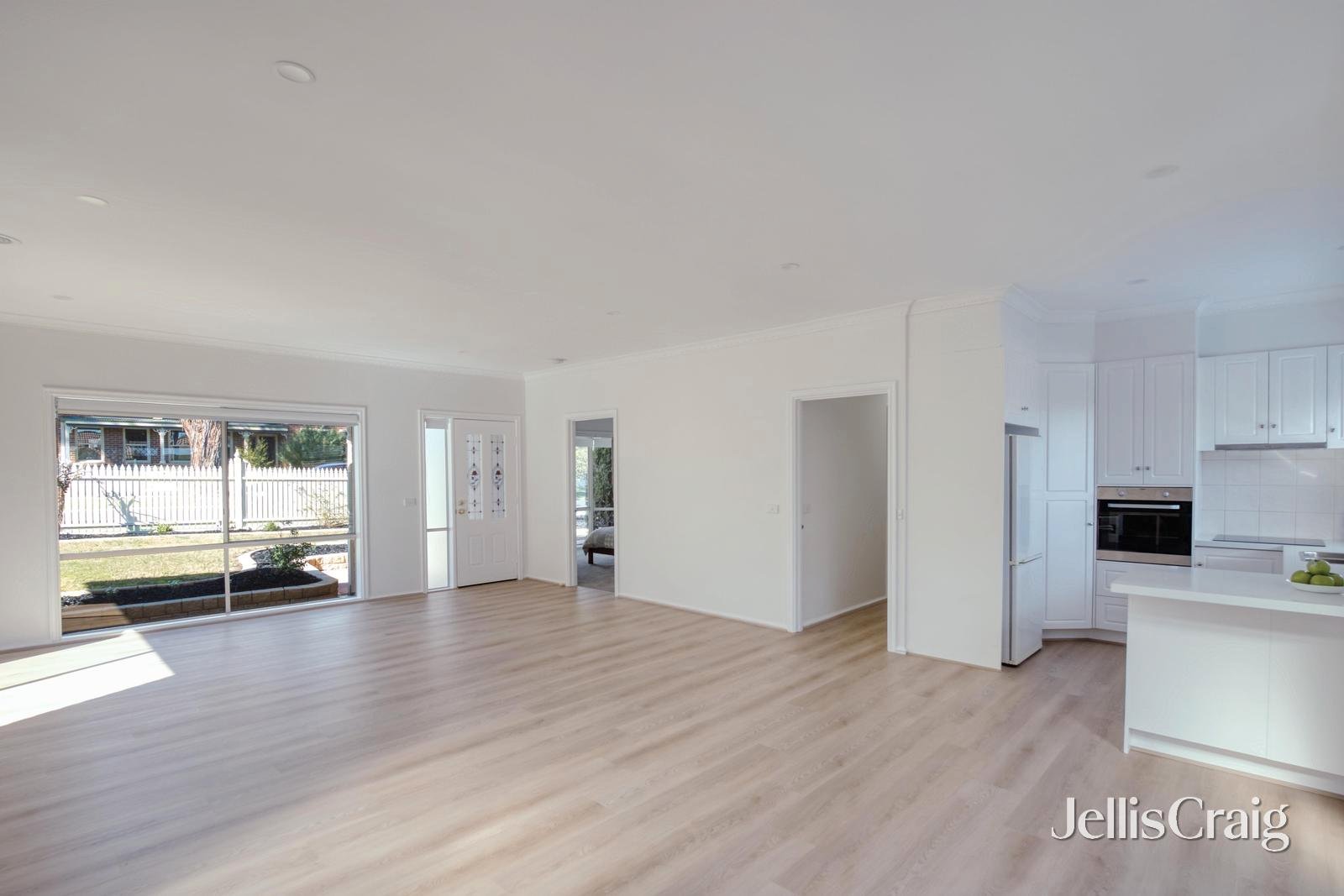 1 Dowle Street, Macleod image 3