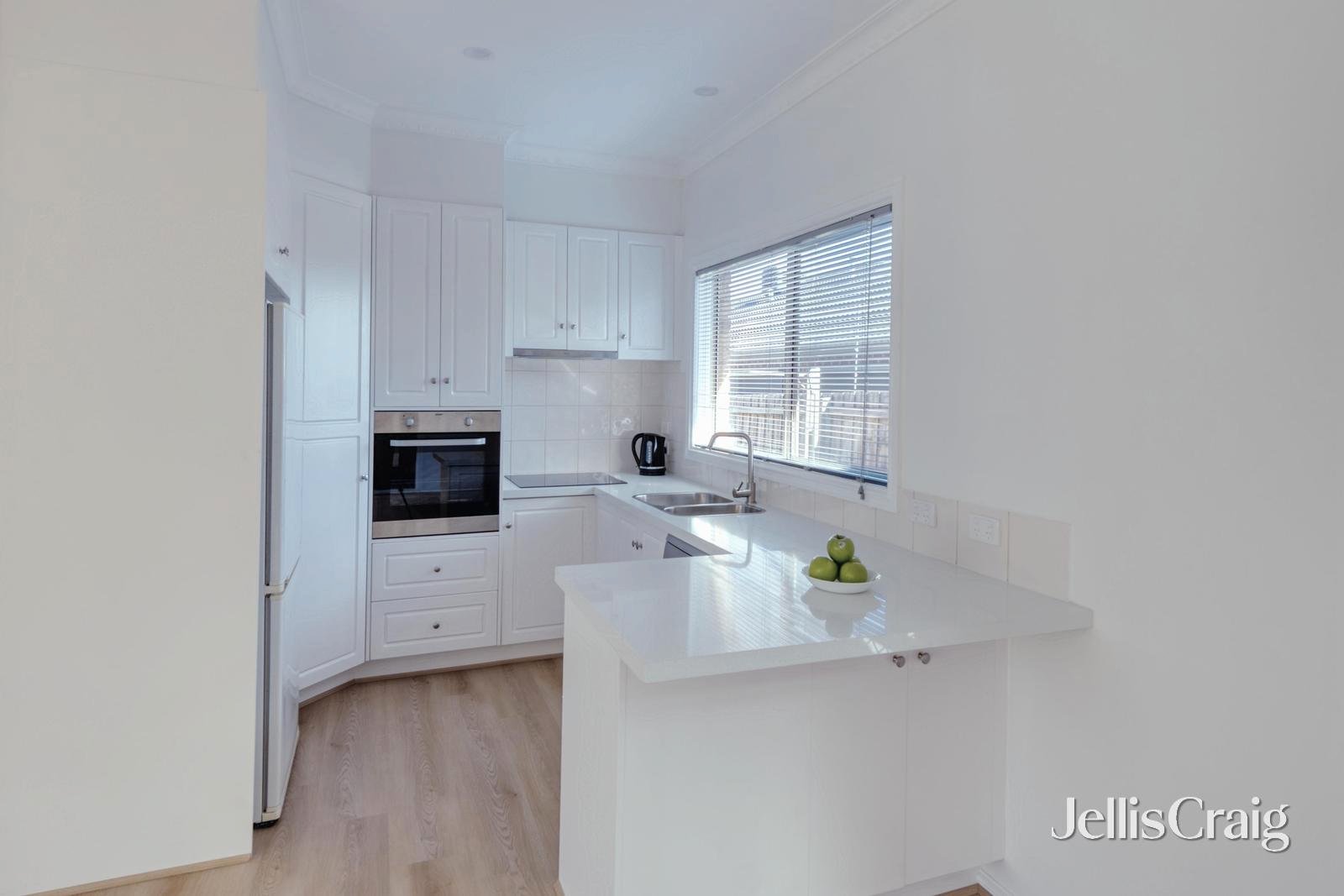 1 Dowle Street, Macleod image 4