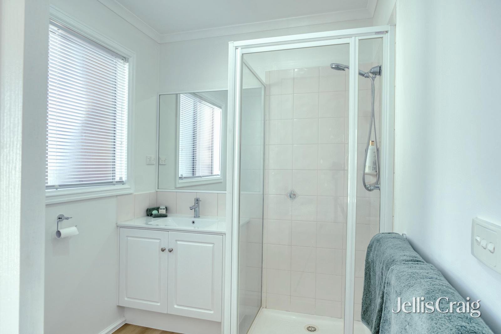 1 Dowle Street, Macleod image 7