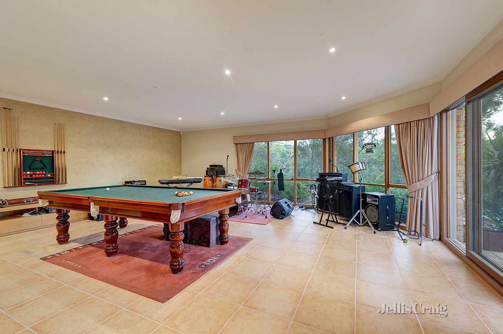 1 Duke Retreat, Eltham image 7