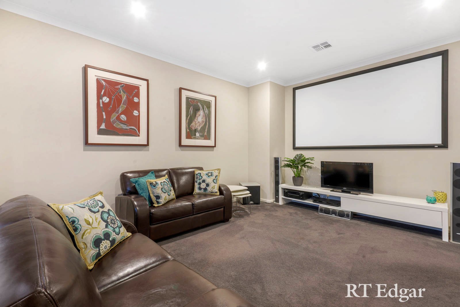 Property Gallery Thumbnail 9