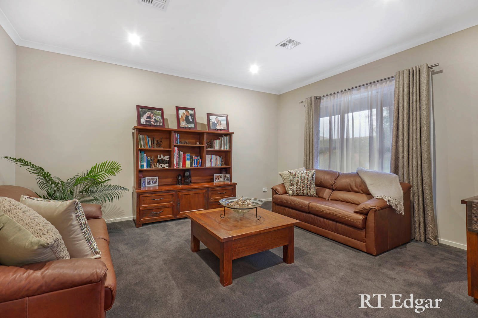 Property Gallery Thumbnail 10