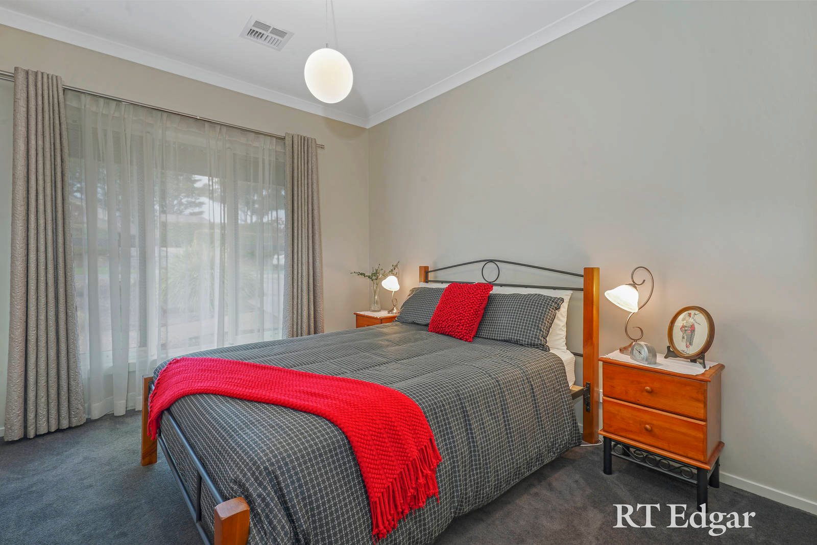 Property Gallery Thumbnail 14