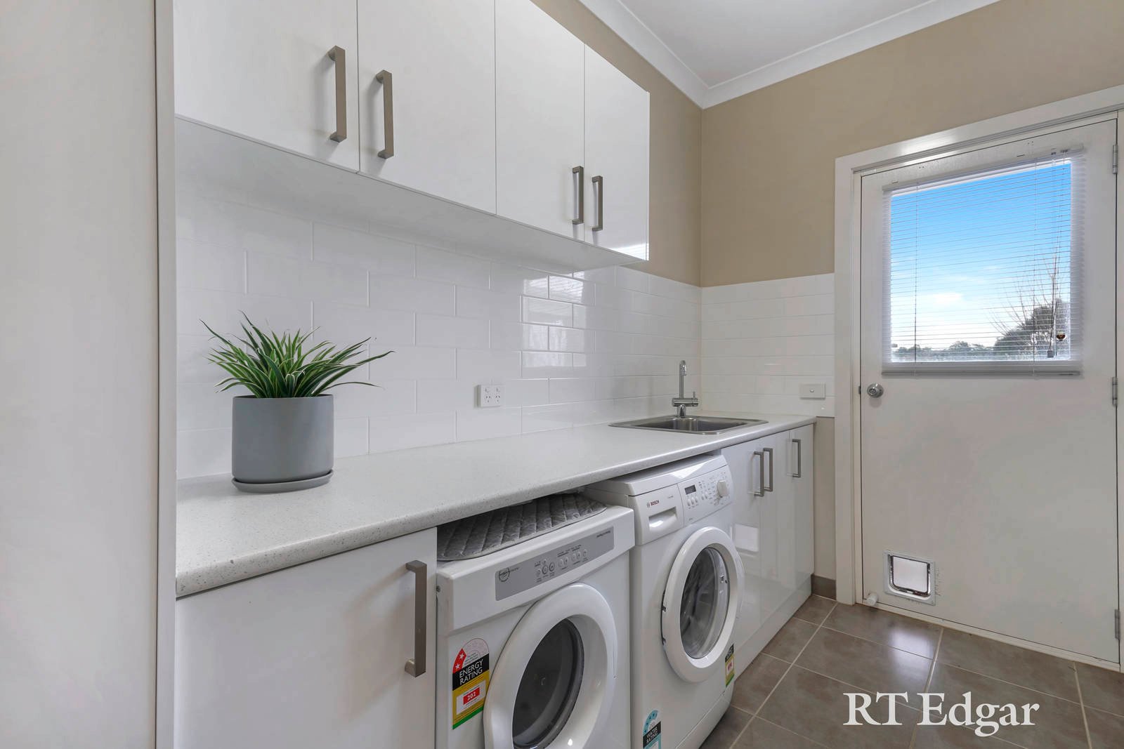 Property Gallery Thumbnail 15