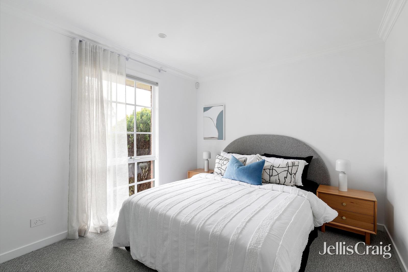 1 Elaroo Close, St Helena image 9