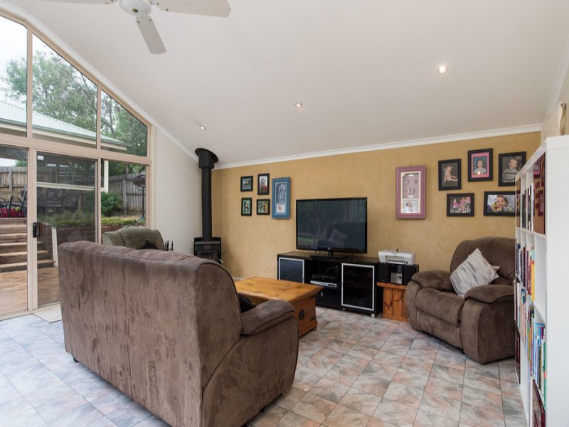 1 Eliot Court, Mooroolbark image 6