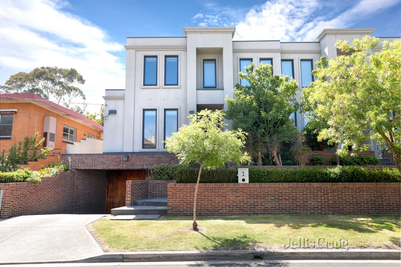 1 Ellerslie Place, Toorak
- Print Image 1