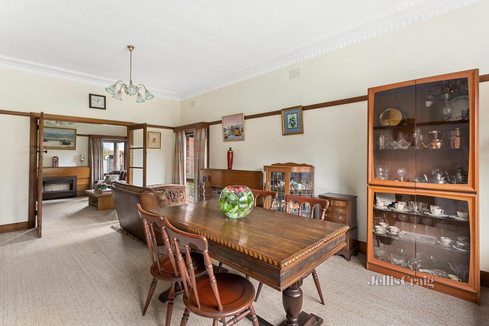 1 Ellindale Avenue, Mckinnon image 3