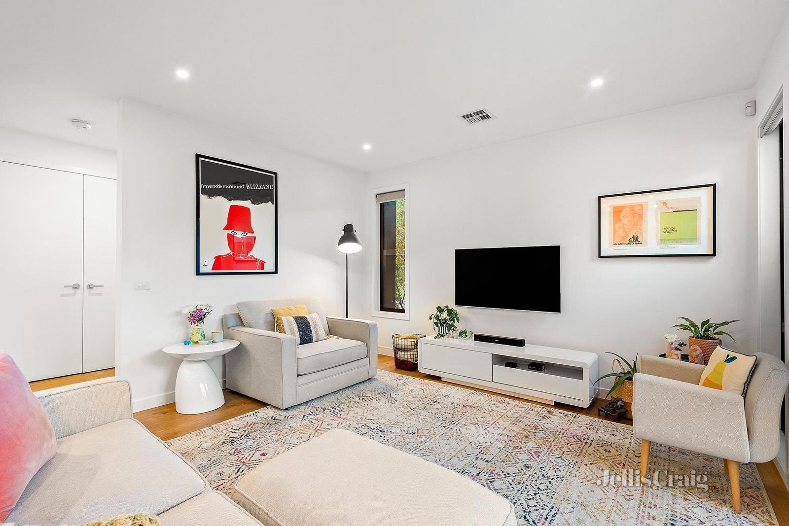 1 Ellsworth Crescent, Camberwell image 2