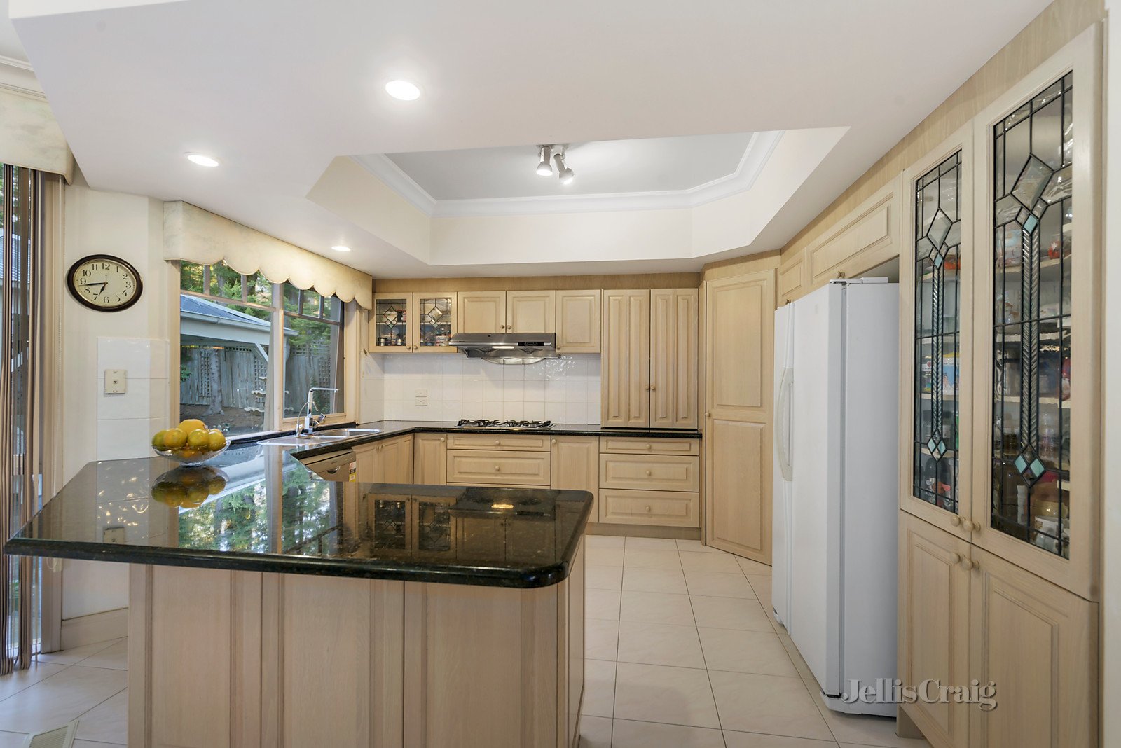 1 Elm Court, Templestowe image 2