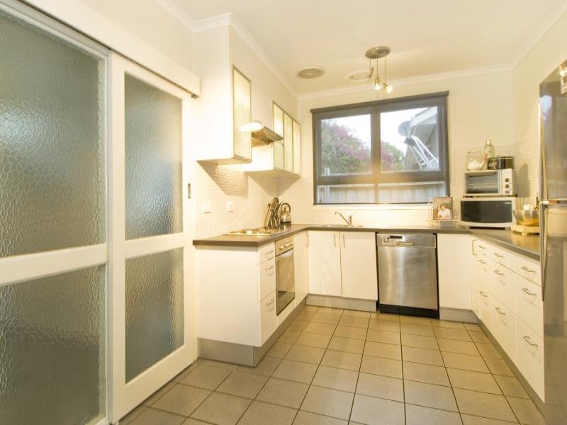 1 Fairfield Avenue, Belmont image 6