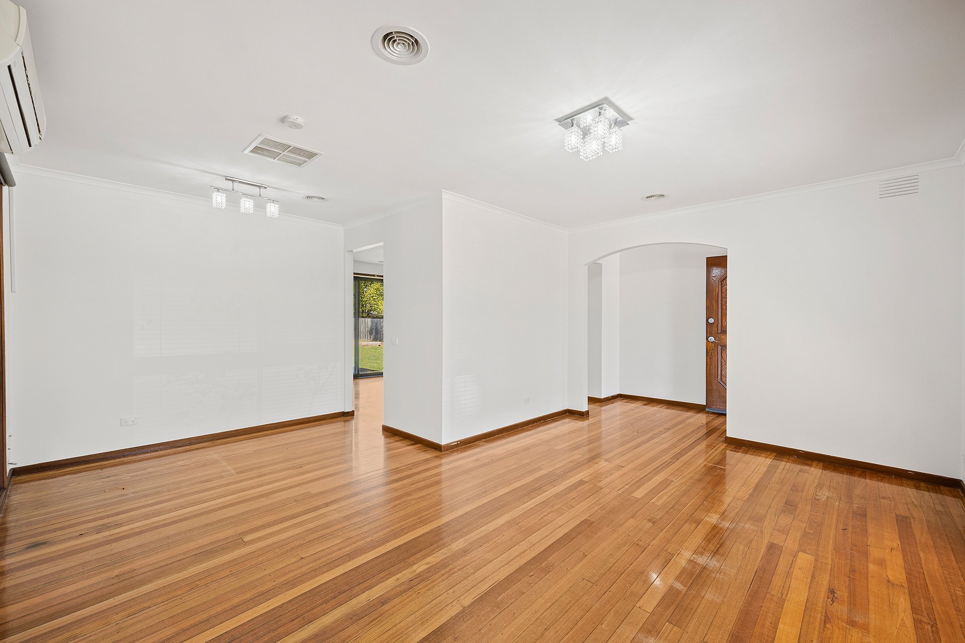 1 Fairford Court, Bayswater&nbsp;North image 2