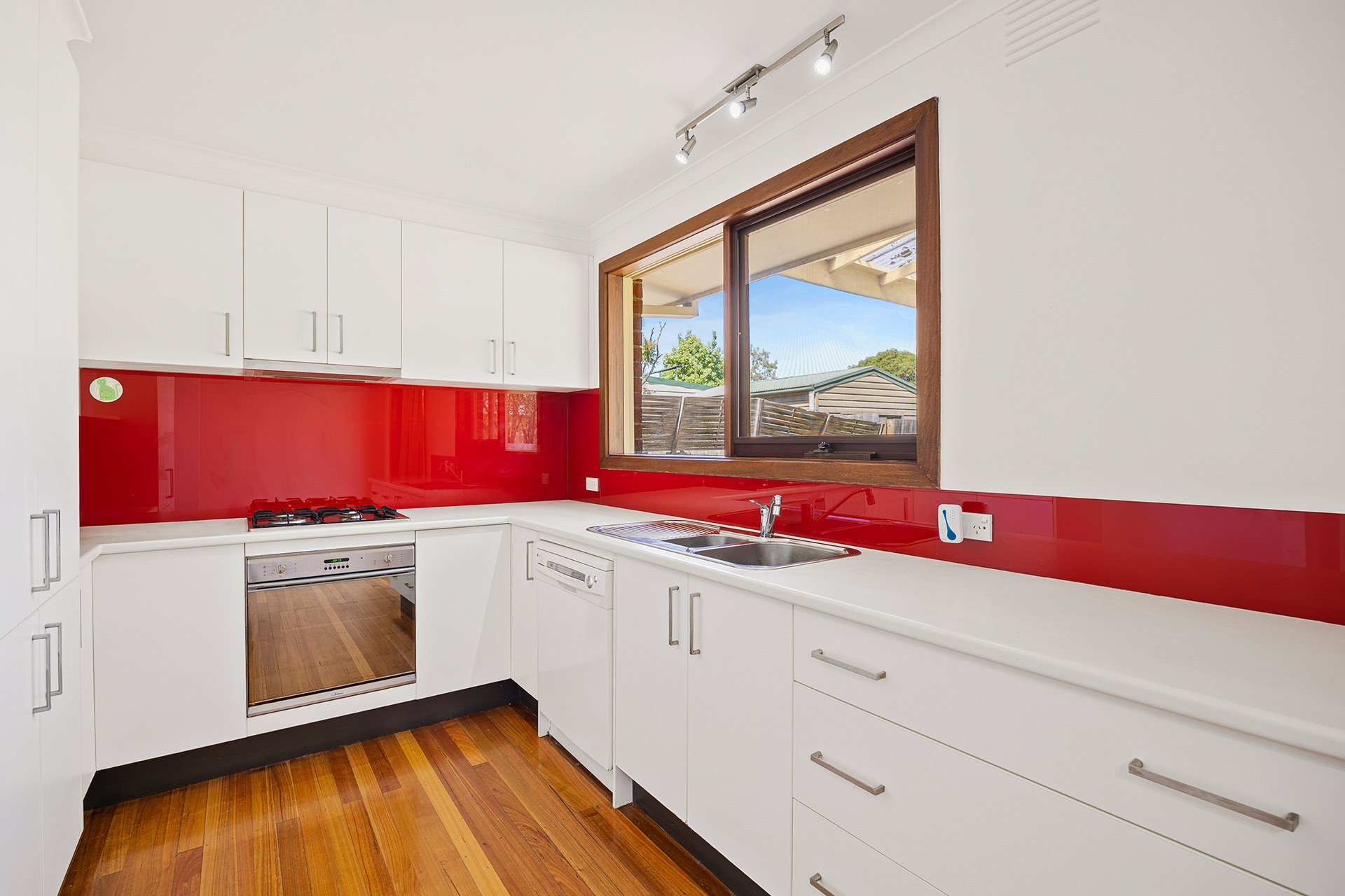 1 Fairford Court, Bayswater&nbsp;North image 5