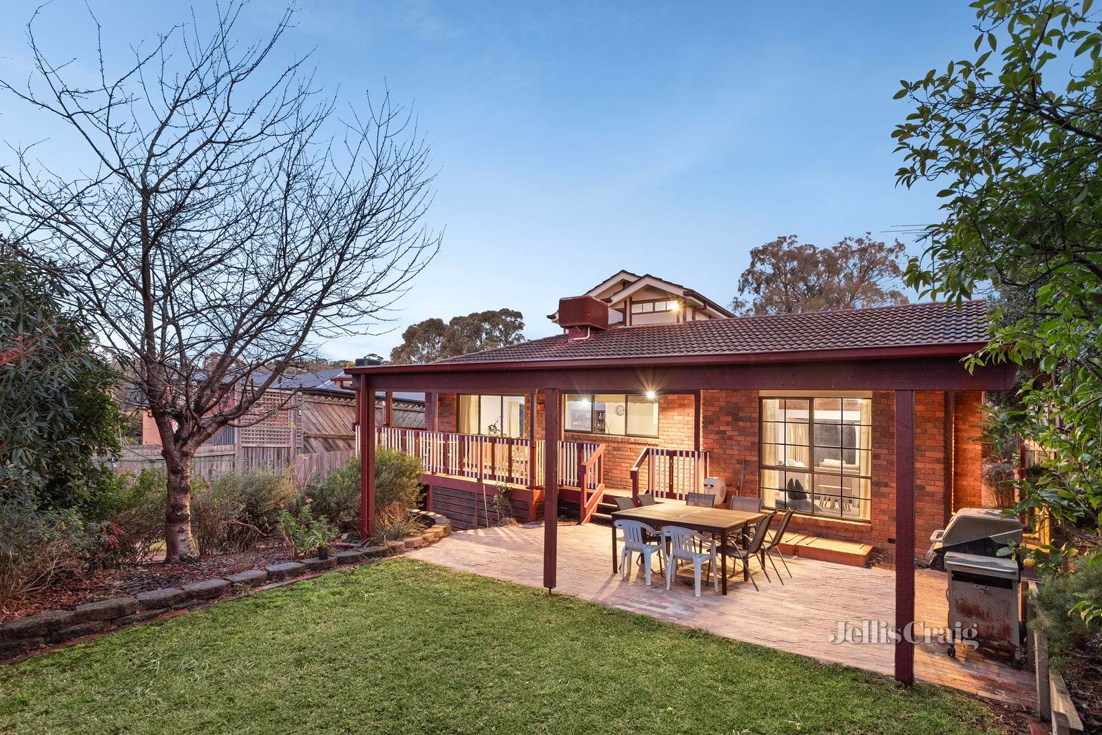 1 Farrer Court, Warranwood image 15