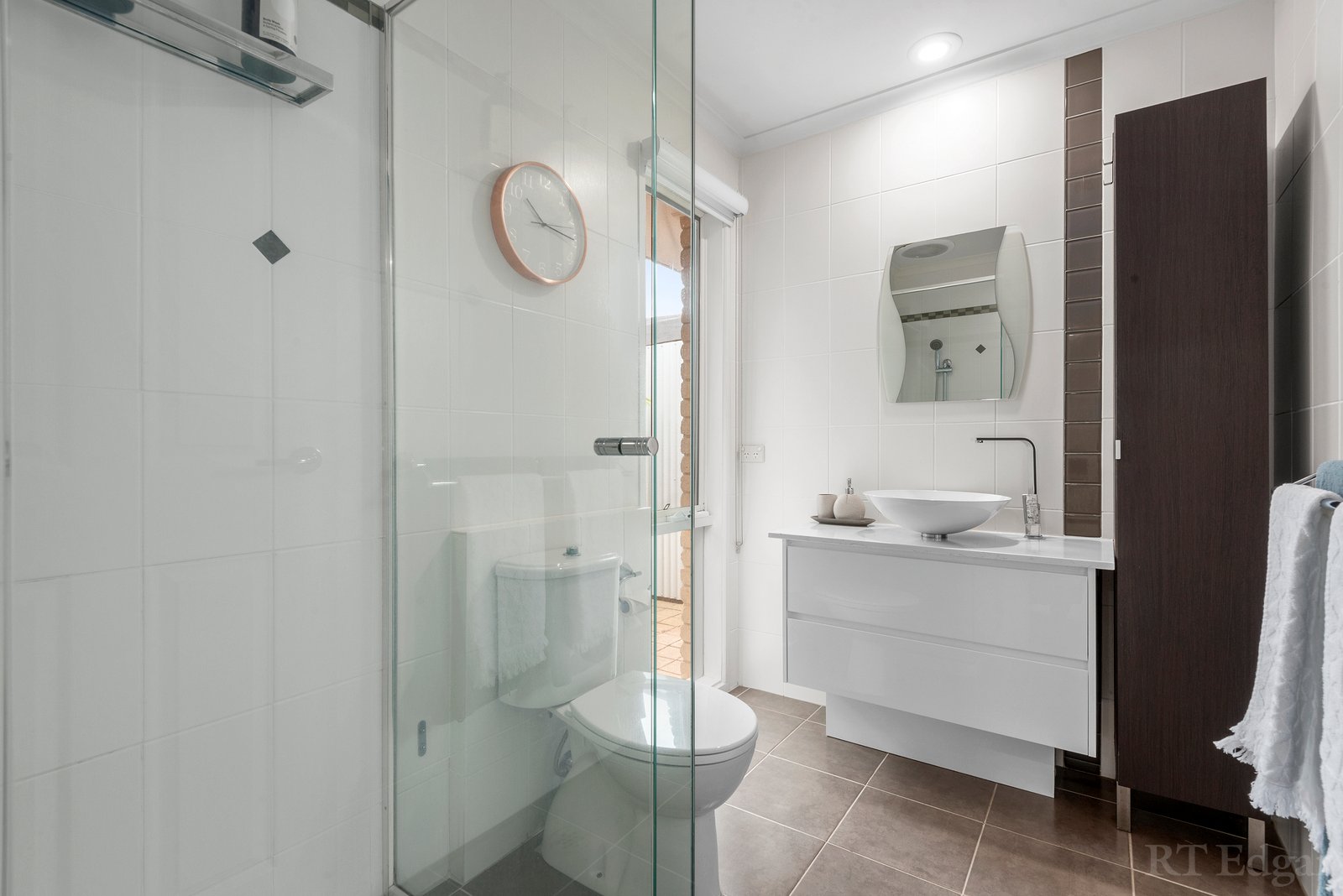 Property Gallery Thumbnail 16
