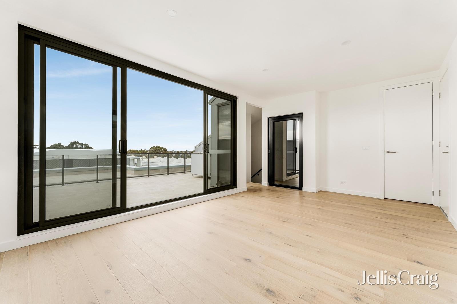 1 Felicia Road, Williamstown North image 5