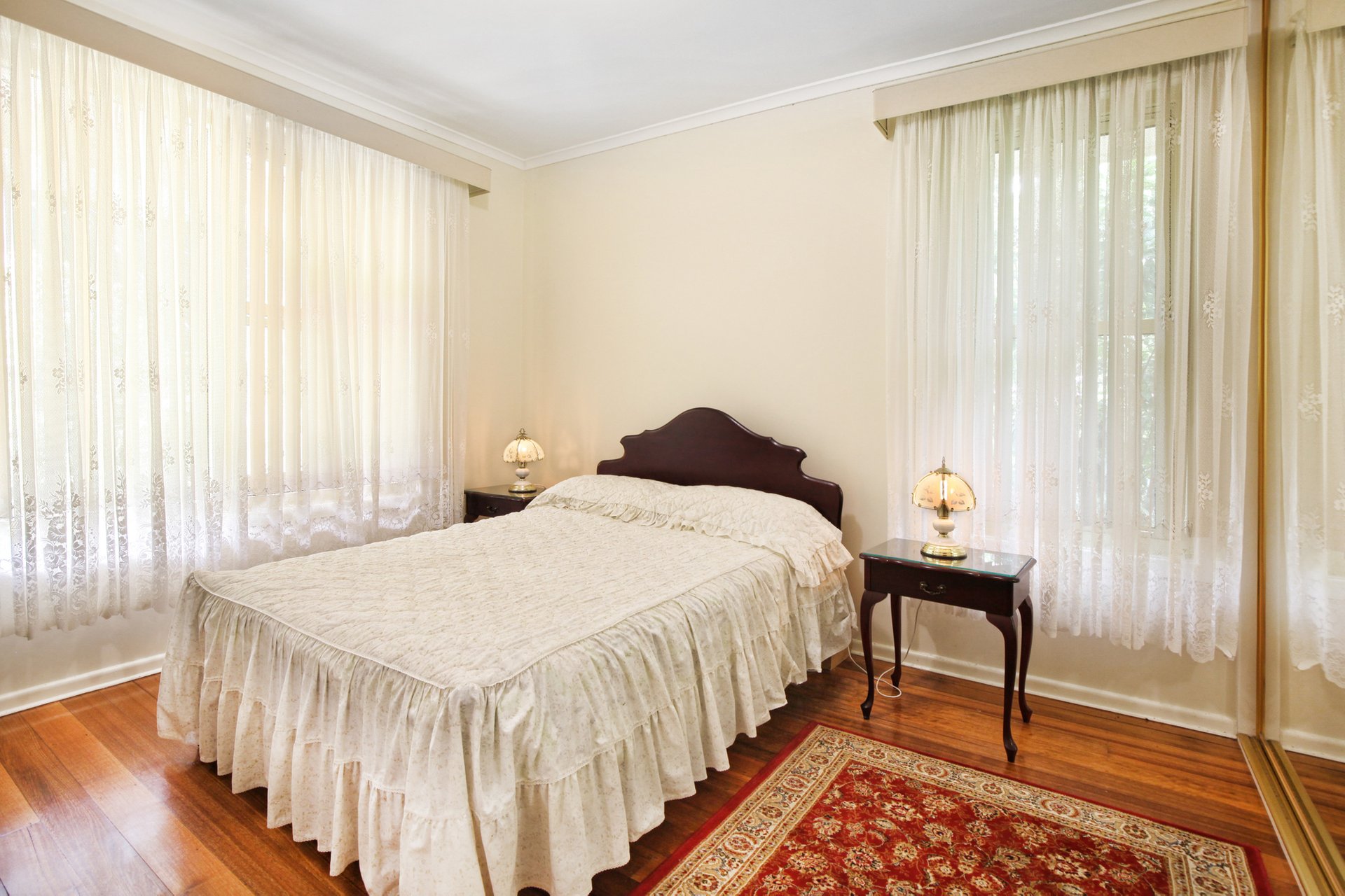 Property Gallery Thumbnail 9