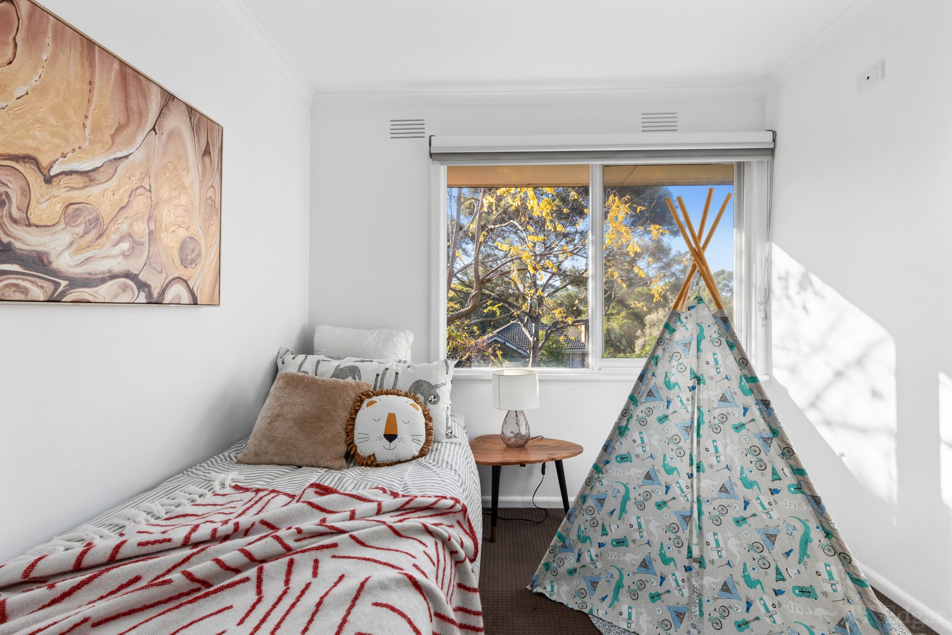 Property Gallery Thumbnail 9