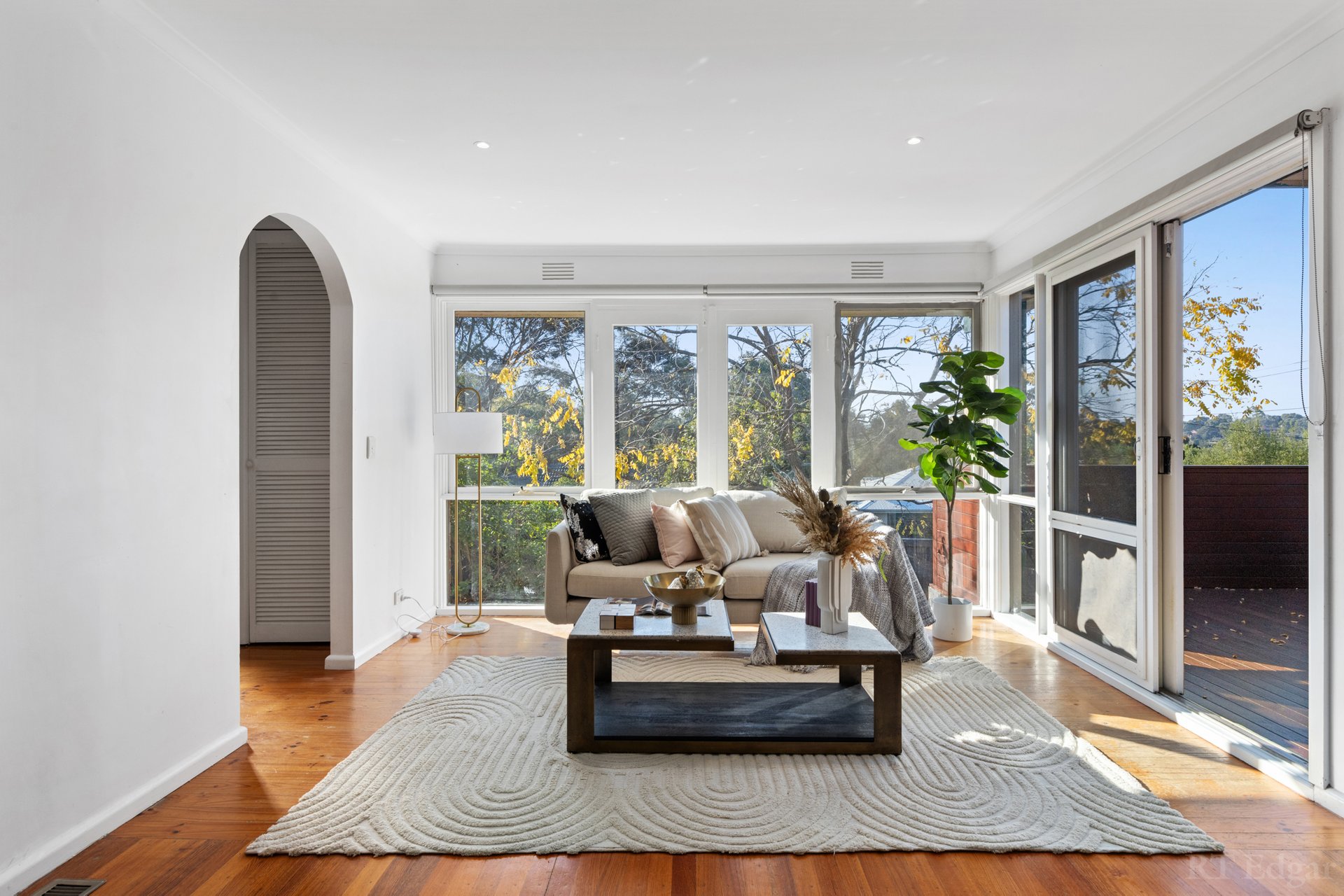 Property Gallery Thumbnail 14